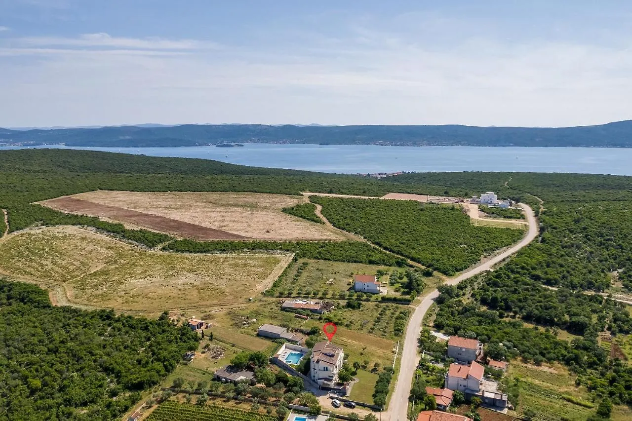 Apartment Miruna S Bazenom Donje Rastane 0*,  Kroatien