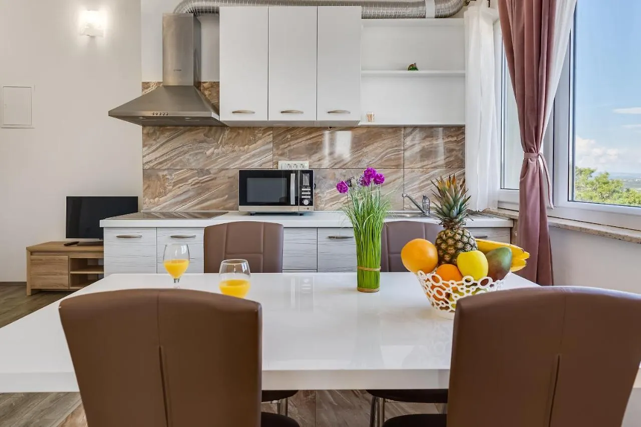 Apartment Miruna S Bazenom Donje Rastane
